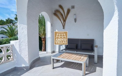  Cozy villa with lovely views of the sea and Altea.